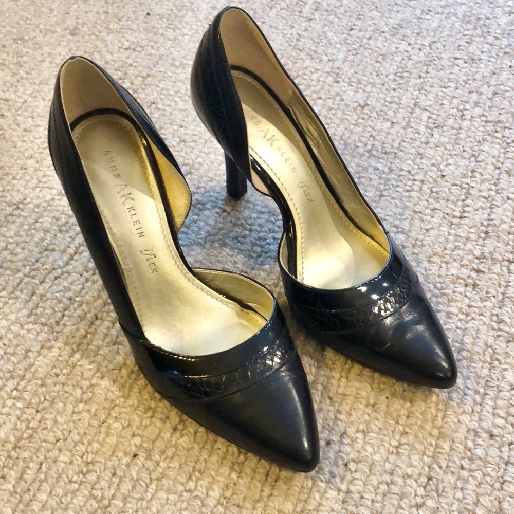Anne Klein Black Leather Heels